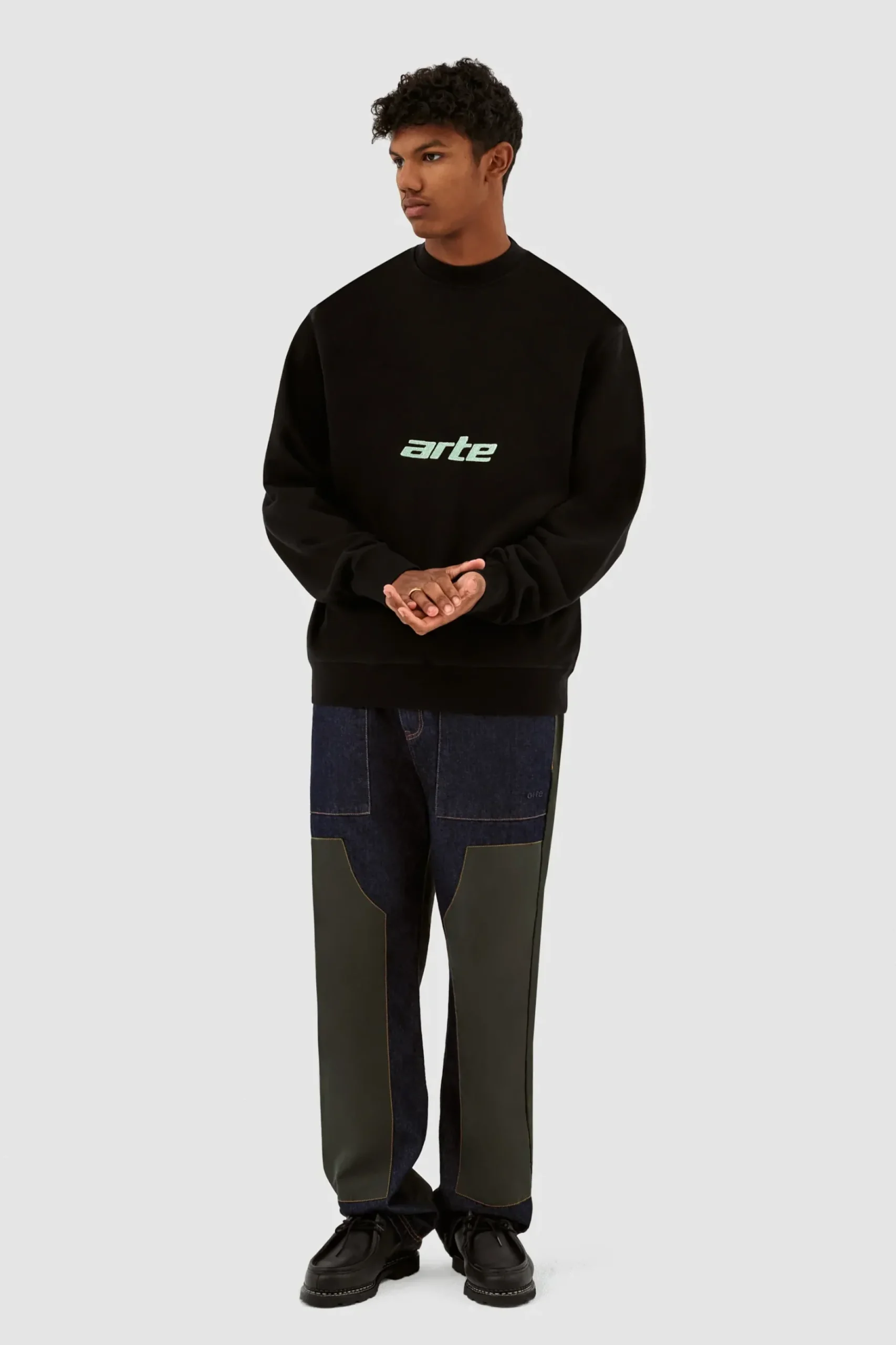 Arte Antwerp Carlos Arte Crewneck
