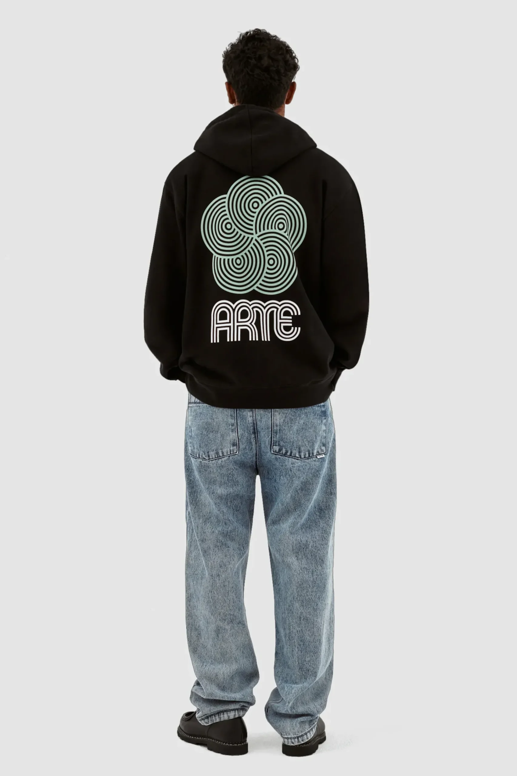 Arte Antwerp Hank Back Circle Flower