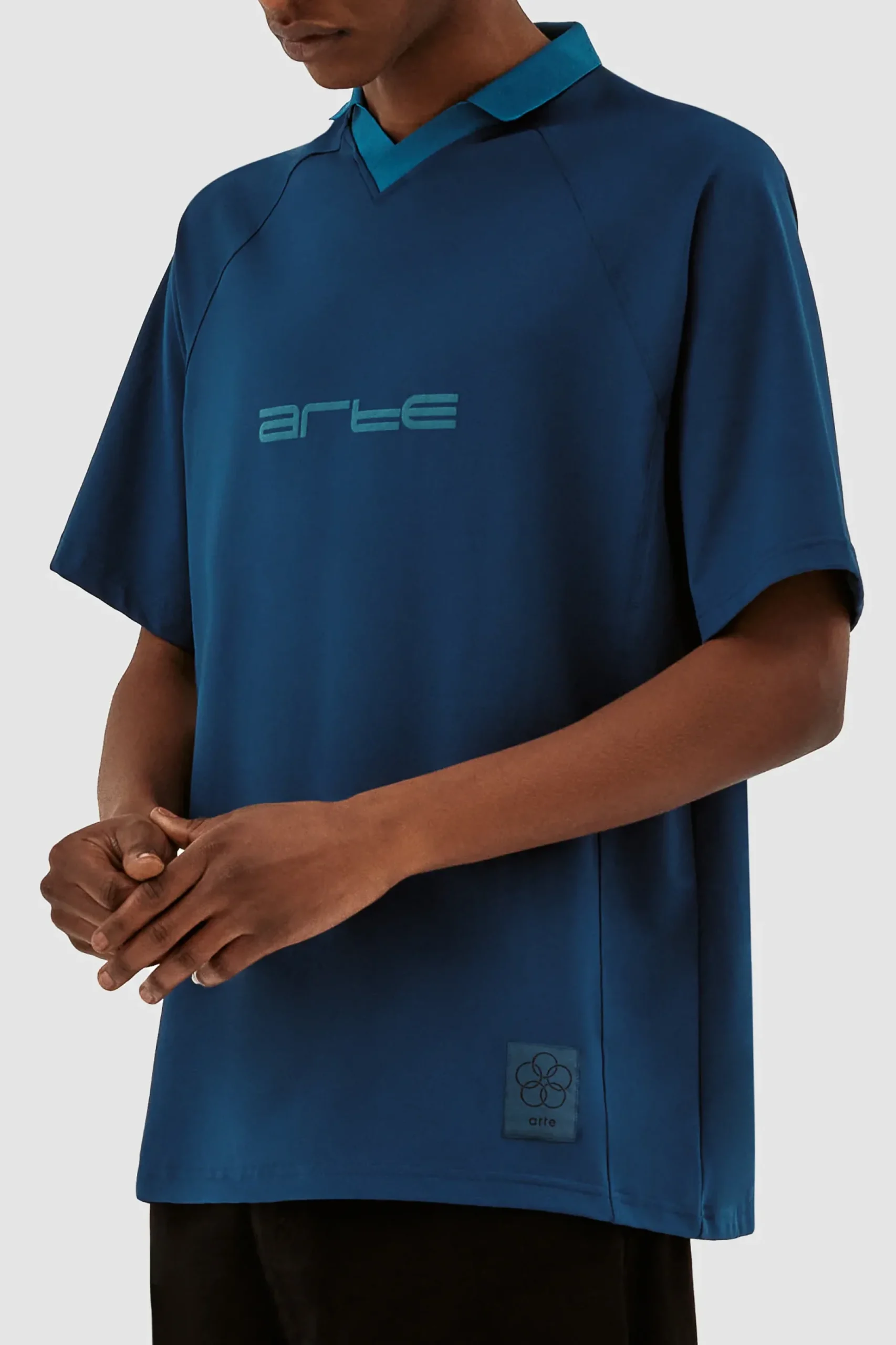 Arte Antwerp Taylor Collar T-shirt