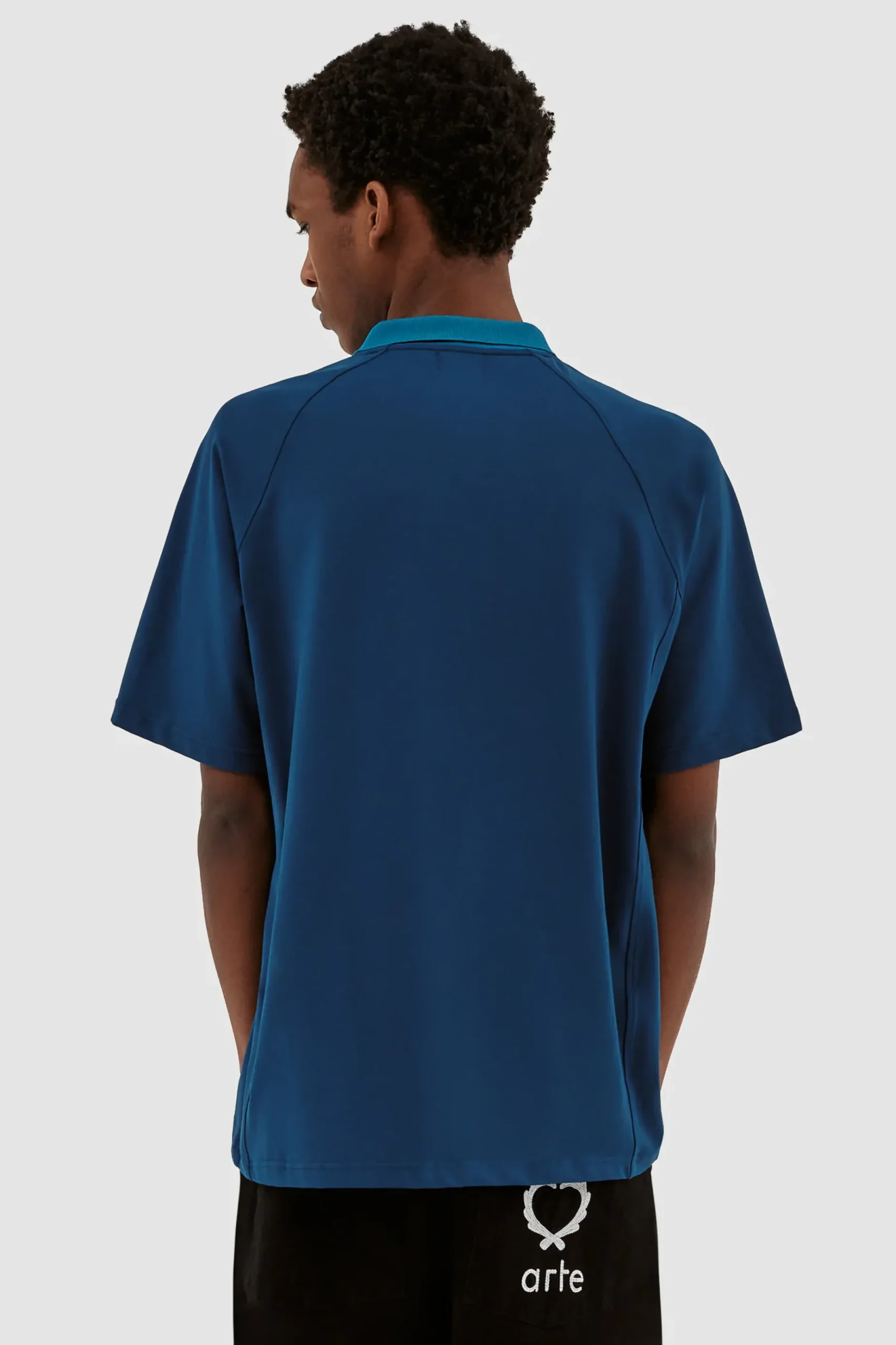 Arte Antwerp Taylor Collar T-shirt